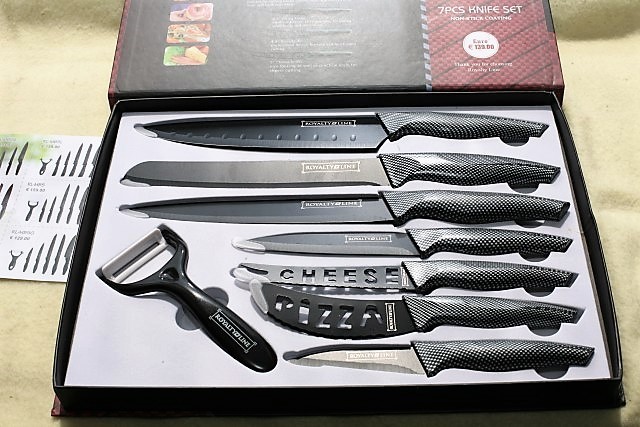 78. 7- delni set kvalitetnih švicarskih nožev, znamke Royalty Line  IC = 22 eur