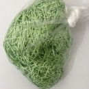 113. Papirnata dekorativna trava, vse skupaj cca 80g   IC = 1 eur