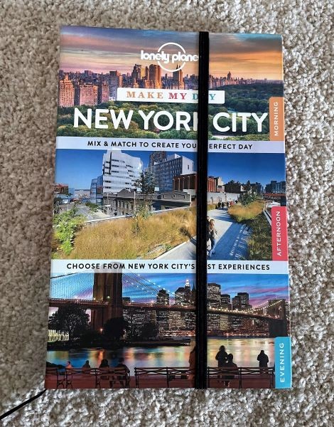 43. Lonely Planet: New York City    IC = 5 eur