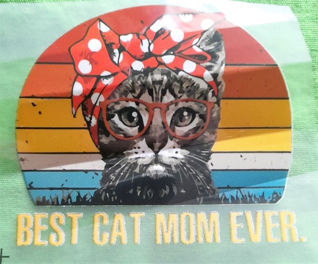 73c. Nalepka za tekstil - Best cat mum ever, prozorna podlaga  IC = 4 eur