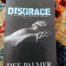 71a. DISGRACE (Dee Palmer), 1. knjiga  IC = 3 eur