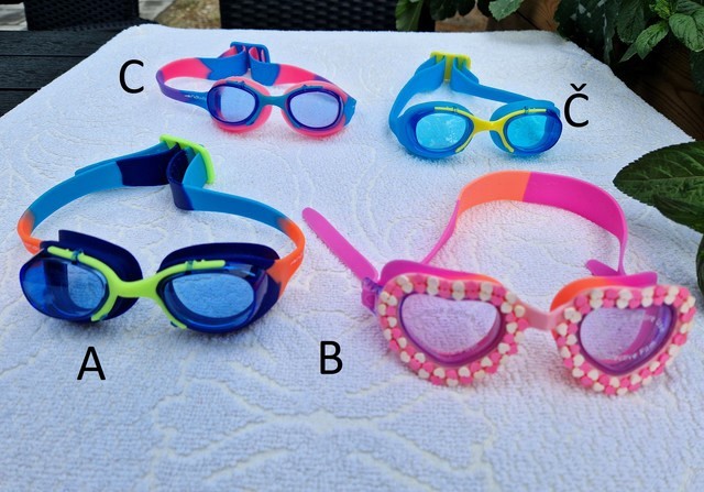 47a-č. Otroška plavalna očala   ICa-č = 1 eur