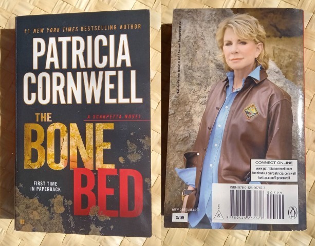 24a. Patricia Cornwell: The bone bed   IC = 5 eur