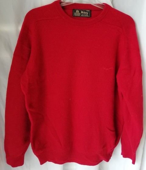 184f. Rdeč pulover z vezenino lisičke, velikosti S  IC = 3 eur