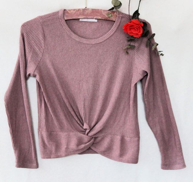 7c. Tanjši pulover Hippie Rose, S, viskoza-PE-el (75-21-4)  IC = 5 eur