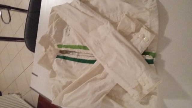 Platnena jakna, nova, št. 38, bela z malo zelene