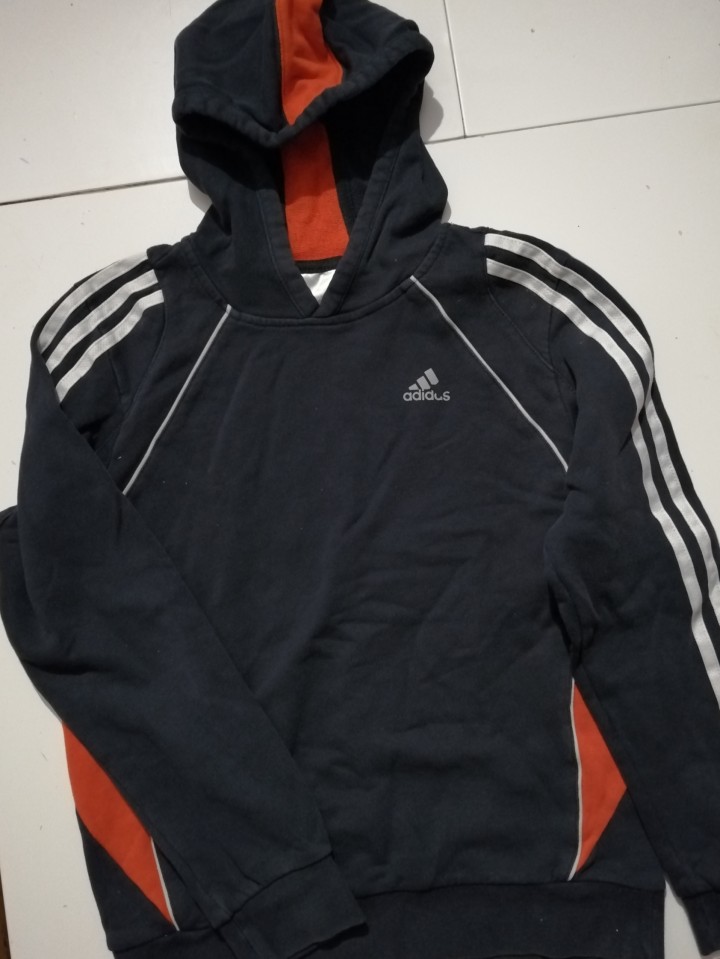 Pulover Adidas vel. 140-10let