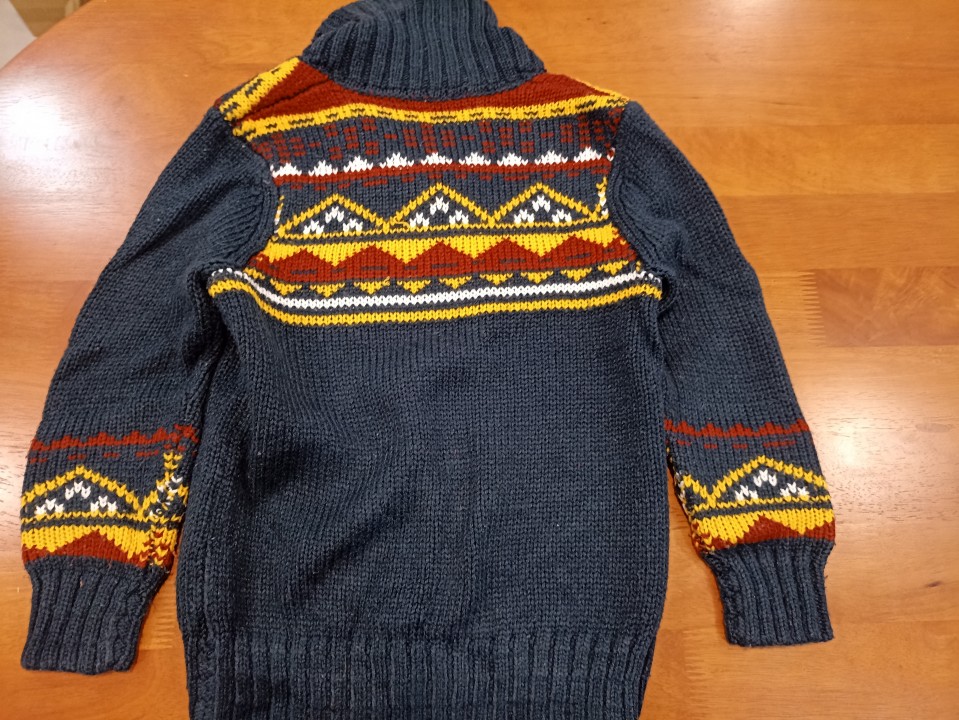 Fantovski pulover 6 let - foto povečava