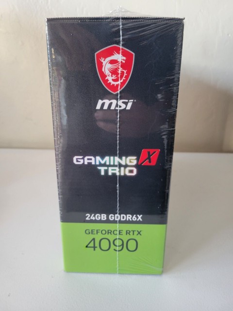 Prodajem MSI GeForce RTX 4090 gaming X TRIO 2 - foto