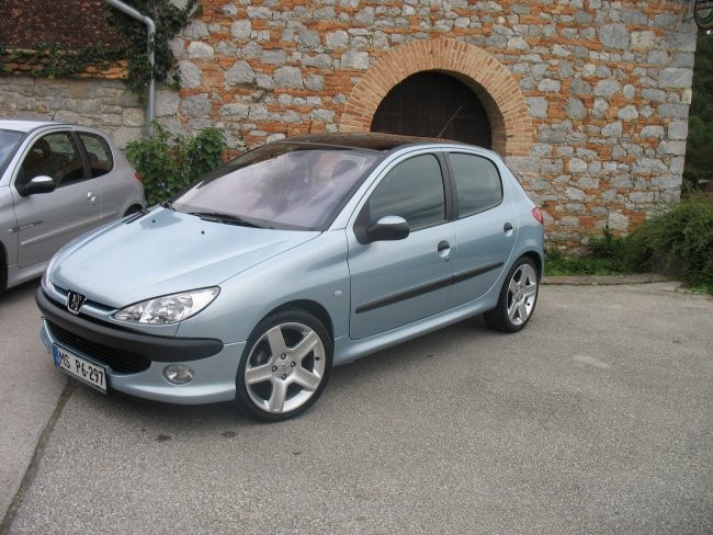 Peugeot 206 - foto povečava