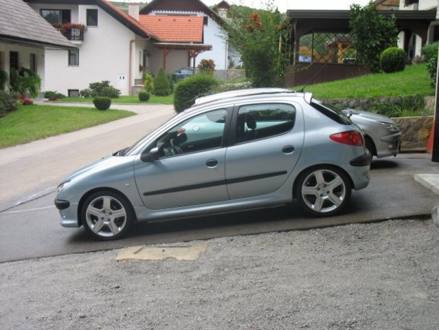 Peugeot 206 - foto