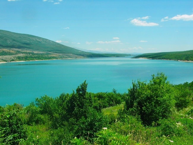 Peručko jezero