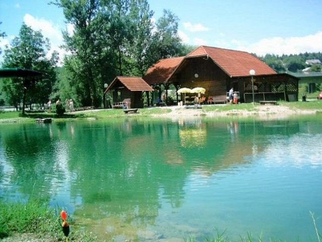 Ribnik , na katerem lovim ribe - foto