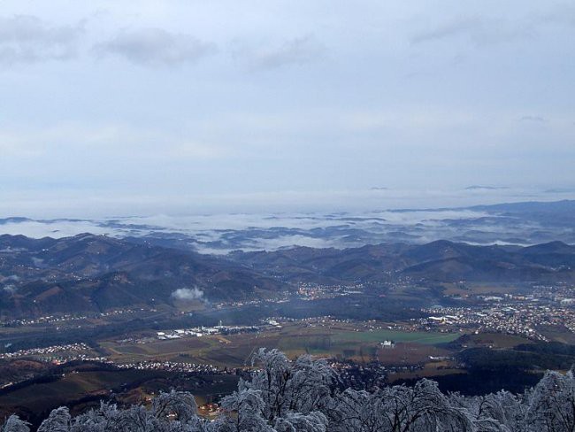 ZIMSKA IDILA NA POHORJU - foto povečava