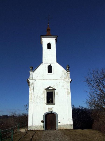 Cerkev na Pekrski Gorci