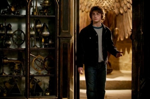 Harry v Dumbledorejevi pisarni