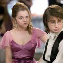 Pogovor na Yule ball