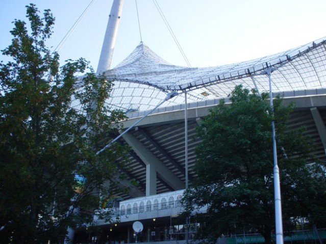 Streha na olimpijskon stadioni