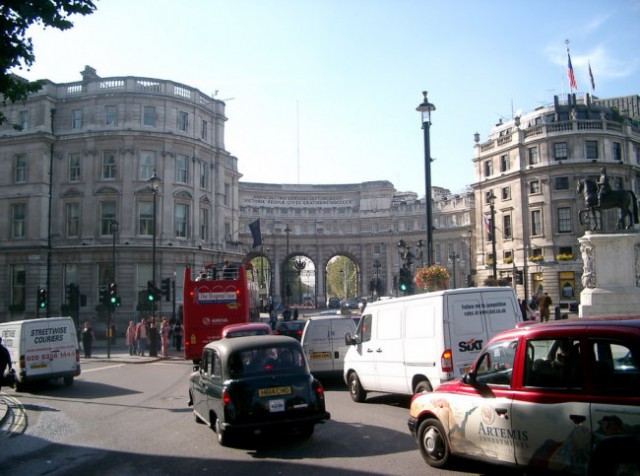 Trafalgar square, lejpi trg, gužva, turisti