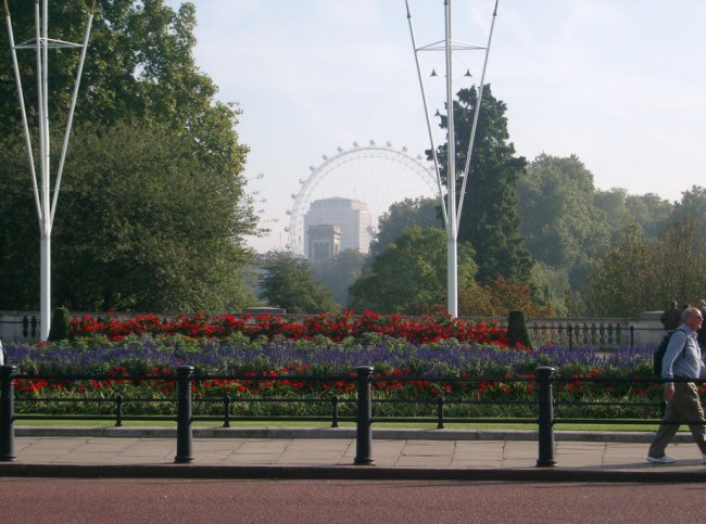 pogled proti centri, london eye v ozadji