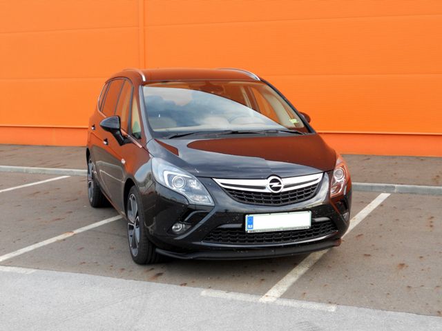 Opel Zafira - foto