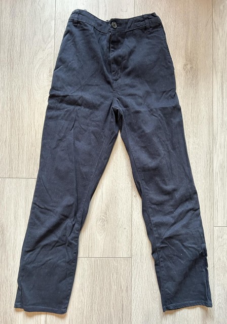 152-HM HLAČE-kot nove, 1 oblečene, temno modre, nastavljiv pas 5 eur