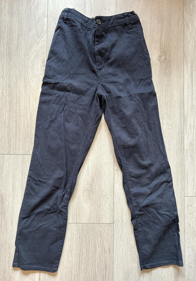 152-HM HLAČE-kot nove, 1 oblečene, temno modre, nastavljiv pas 5 eur