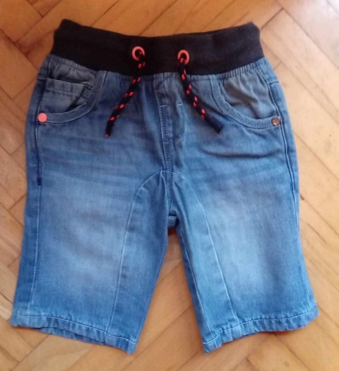 104-next jeans kratke hlače-lepo ohranjene, frajerske cena: 7 eur