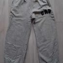 134-GAP TRENIRKA-lepo ohranjena, velikost 8-9 let cena: 7 eur