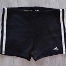 152-ADIDAS KOPALKE-original, lepo ohranjene, črne  belimi črtami  7 eur