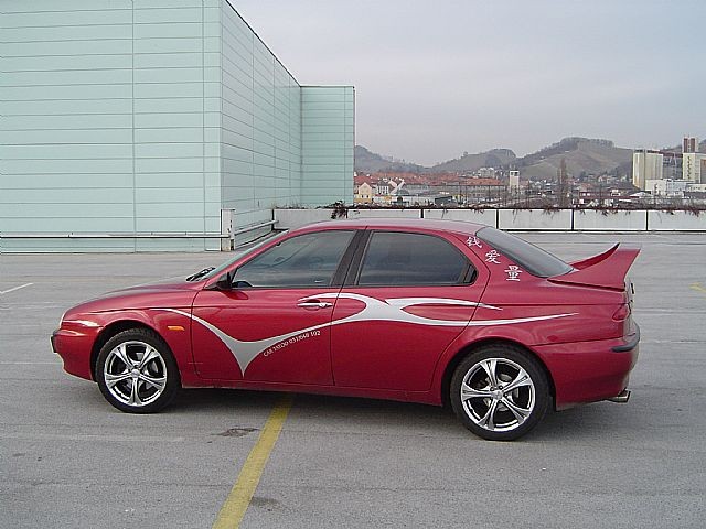 Alfa Romeo - foto povečava