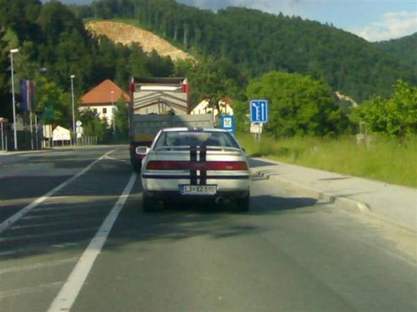 Mazda - foto povečava