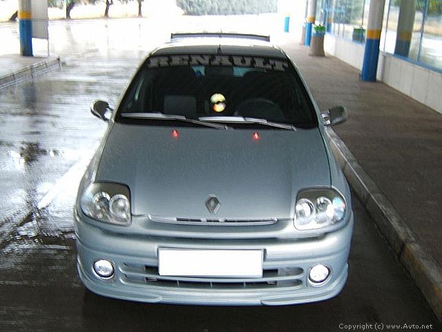 Renault - foto povečava