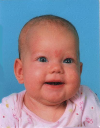 moram biti lepa na moji prvi osebni izkaznici:)