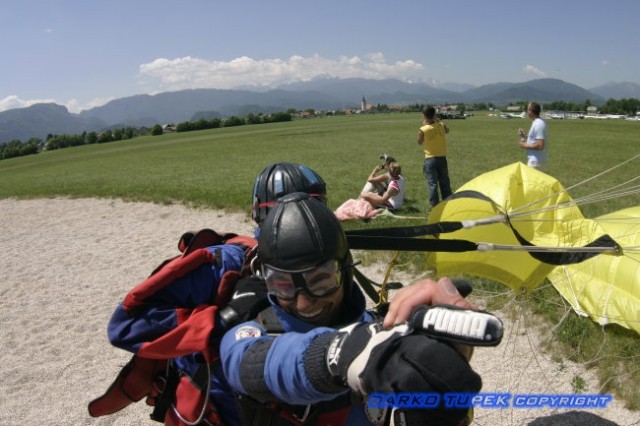 Skok s padalom - foto