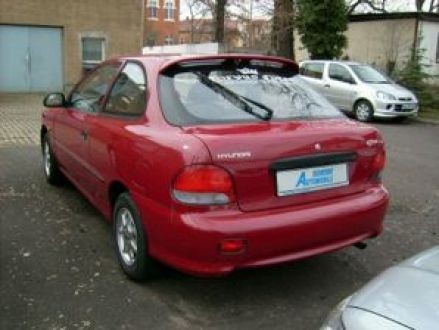 Hyundai accent - foto