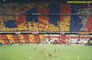 Nogometaši v barceloni in evropski stadioni - foto
