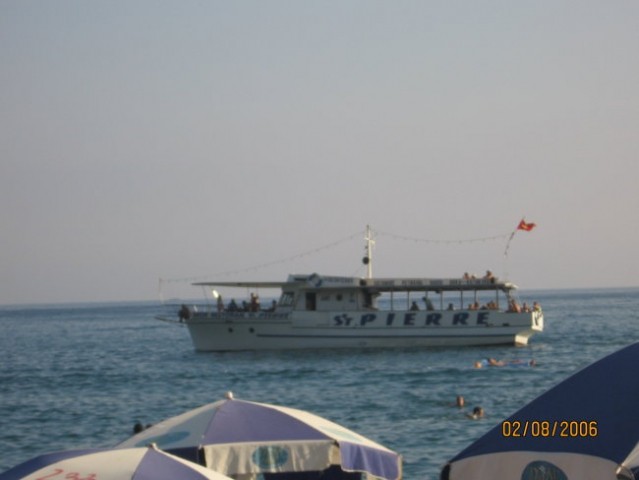 Taxi boat