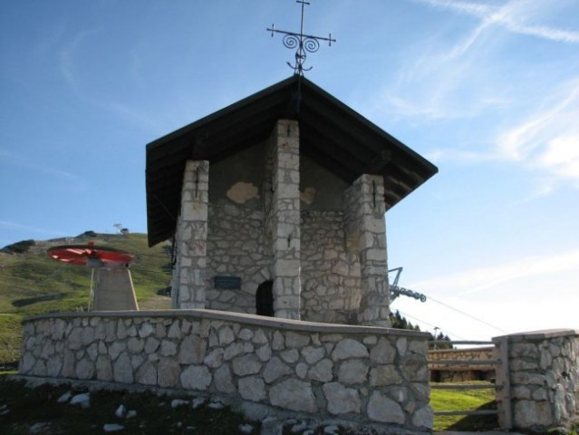 Plečnikova kapela Marije Snežne