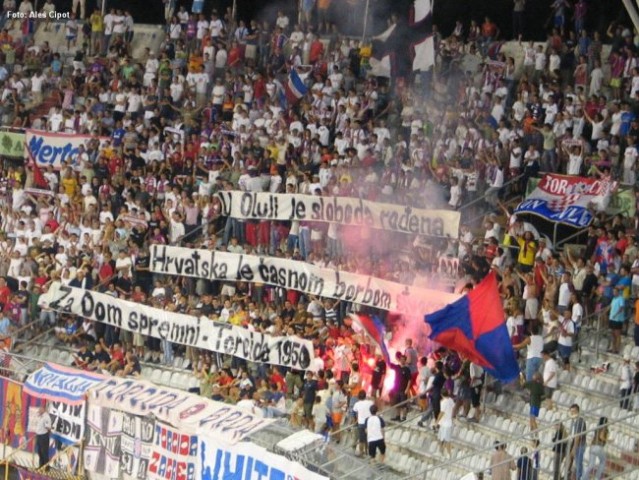 Torcida (Hajduk-Cibalia) avg. 2006 - foto