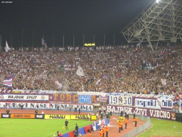 Hajduk-Dinamo 1. 10. 2006 - foto
