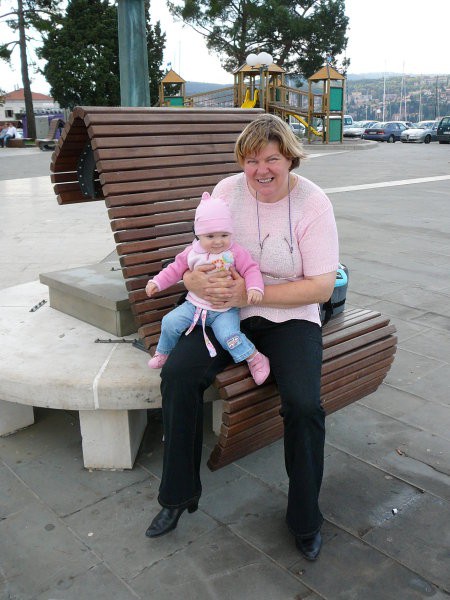 mama nas (mene in nono Sonjo) je peljala na izlet v Koper