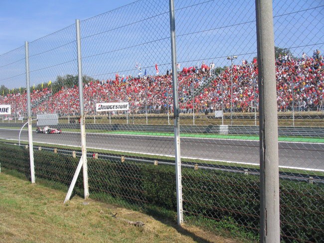 Dirka-monza - foto povečava