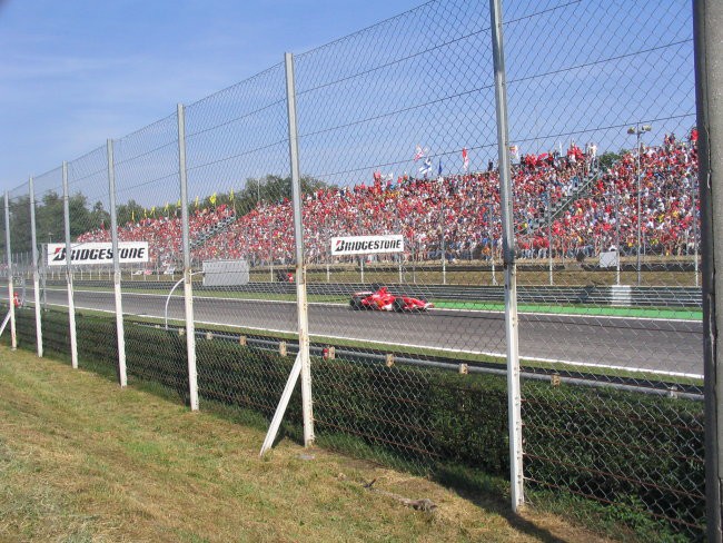 Dirka-monza - foto povečava