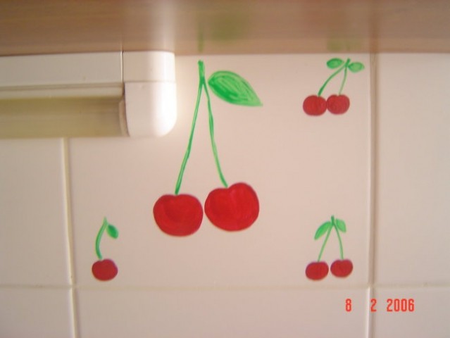 Dekoracija na kuhinjskih ploščicah -barve za steklo