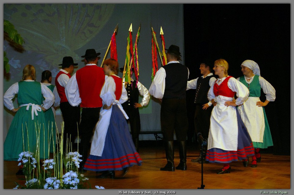 35 let folklore v Sori - foto povečava