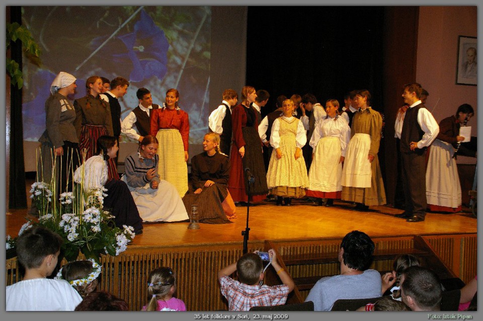 35 let folklore v Sori - foto povečava