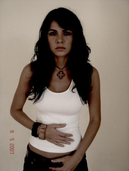 Vanessa Arias : Cover - foto