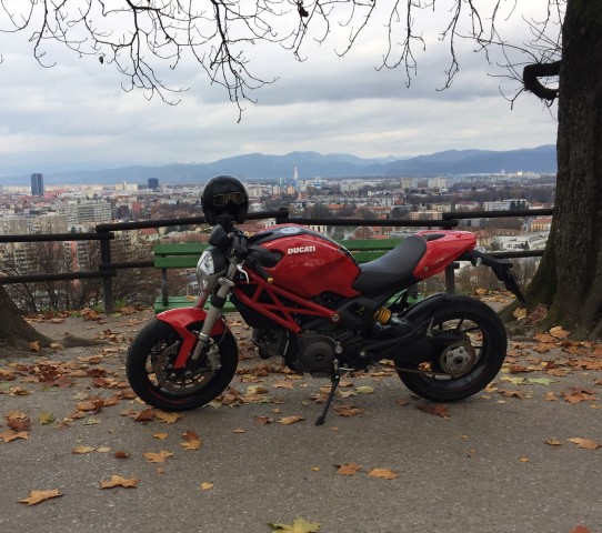 DUCATI Monster 796 - foto