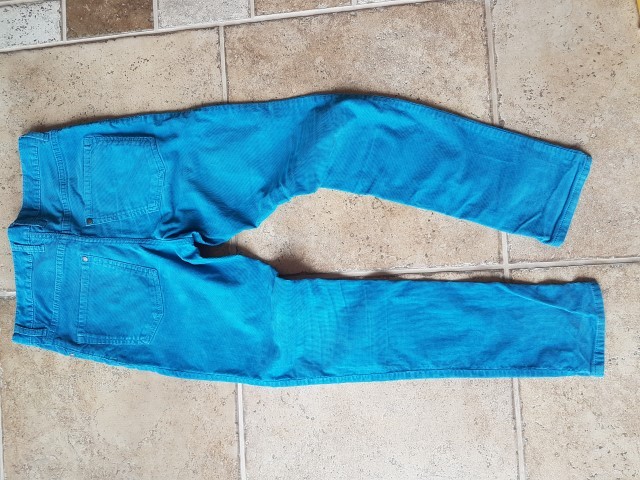 HM žametne hlače št. 158 ali 12-13 let